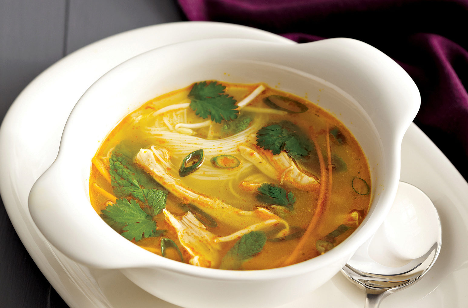 Soupe thaïe à la dinde