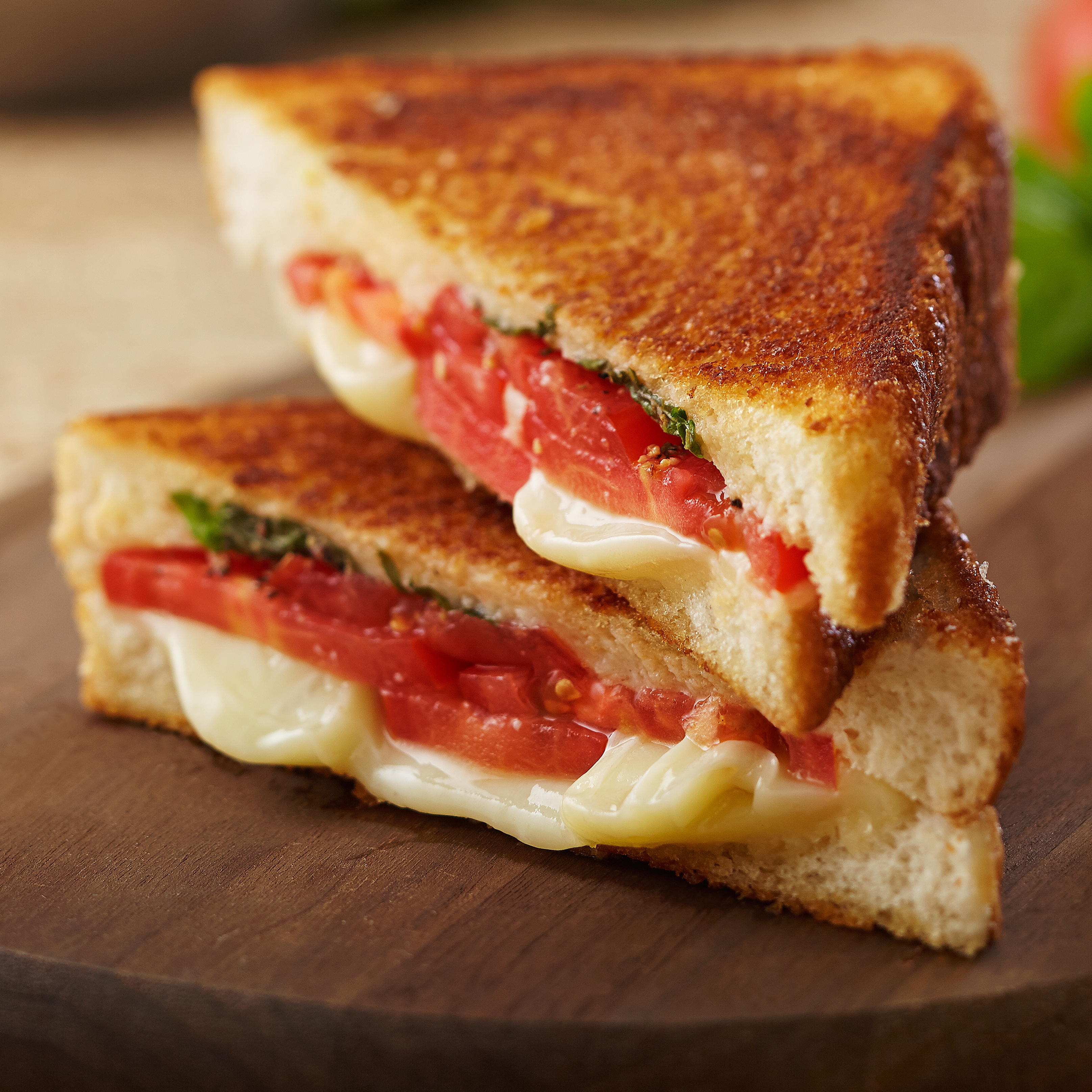 Grilled Cheese with Tomato with Pesto
